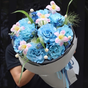 dich-vu-dat-va-giao-hoa-online-trong-noi-thanh-ho-chi-minh