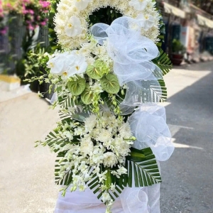 ke-hoa-tang-ke-hoa-vieng-hoa-chia-buon-hoc-mon-dep-gia-re