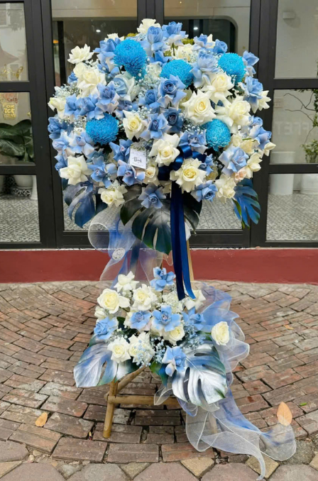 Mẫu Hoa Chúc Mừng 12